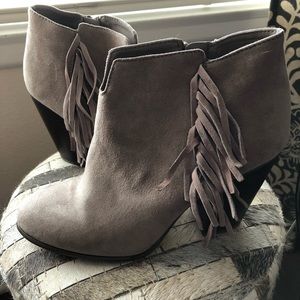 Cute fringe booties